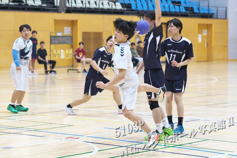 45A_9018_R.jpg
